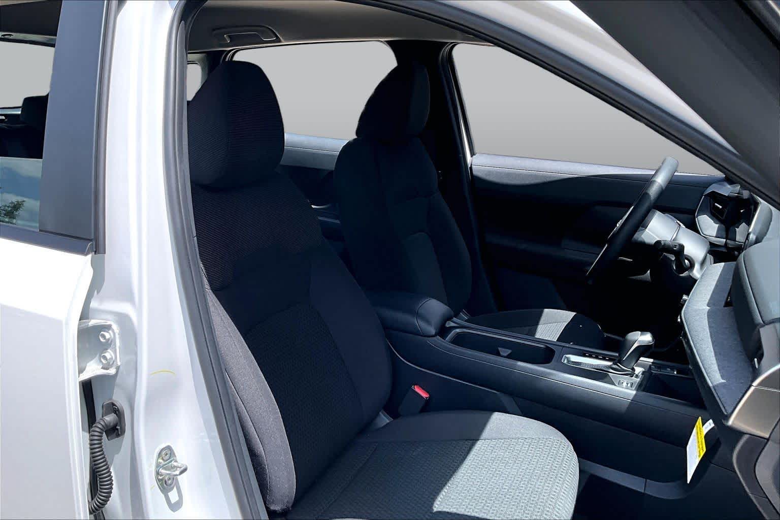 2026 Nissan Kicks S - 8