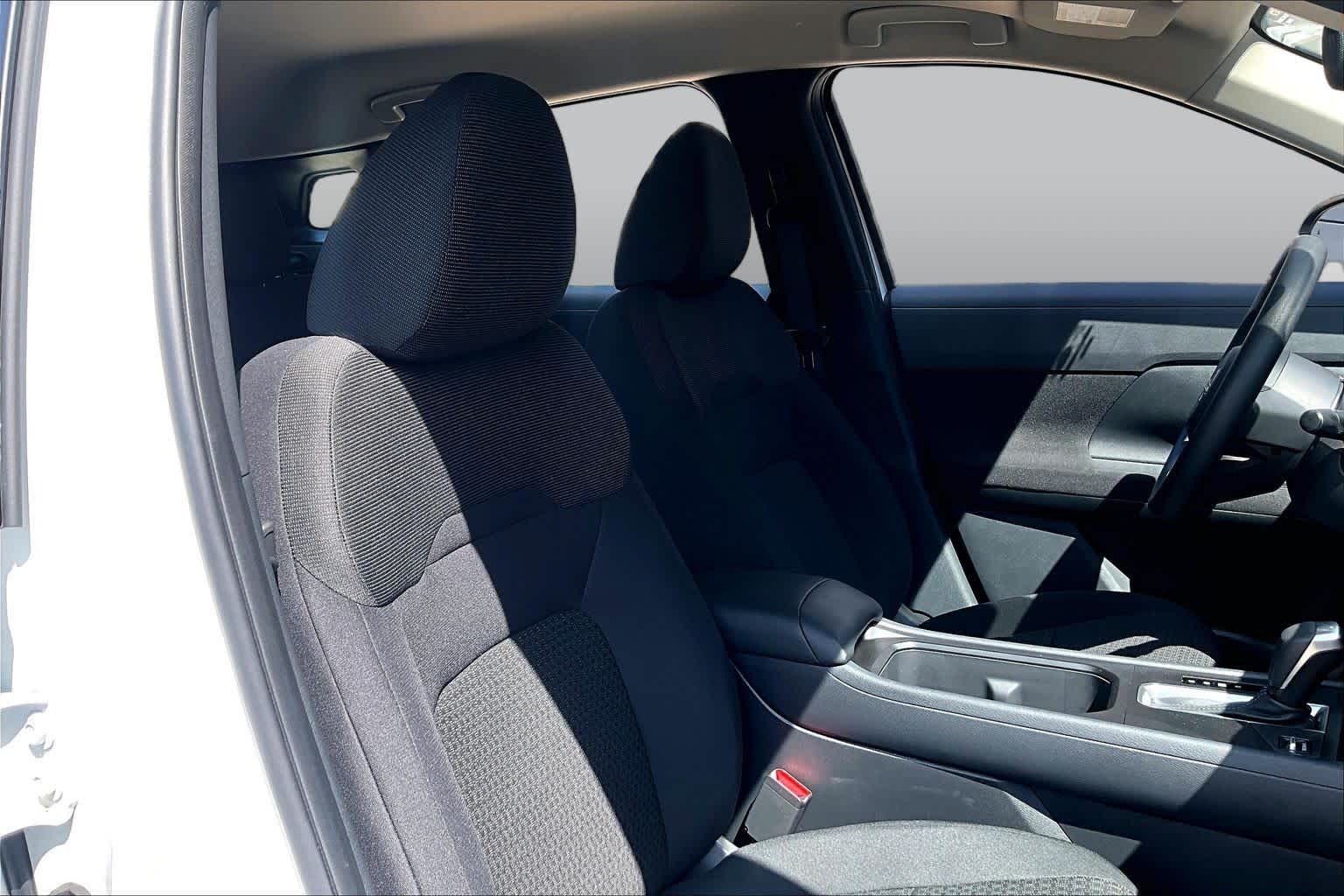 2026 Nissan Kicks S - 8