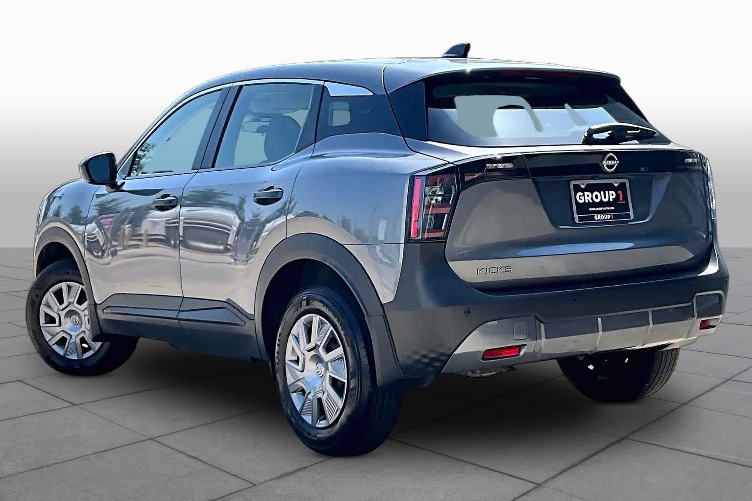 2026 Nissan Kicks S - 11