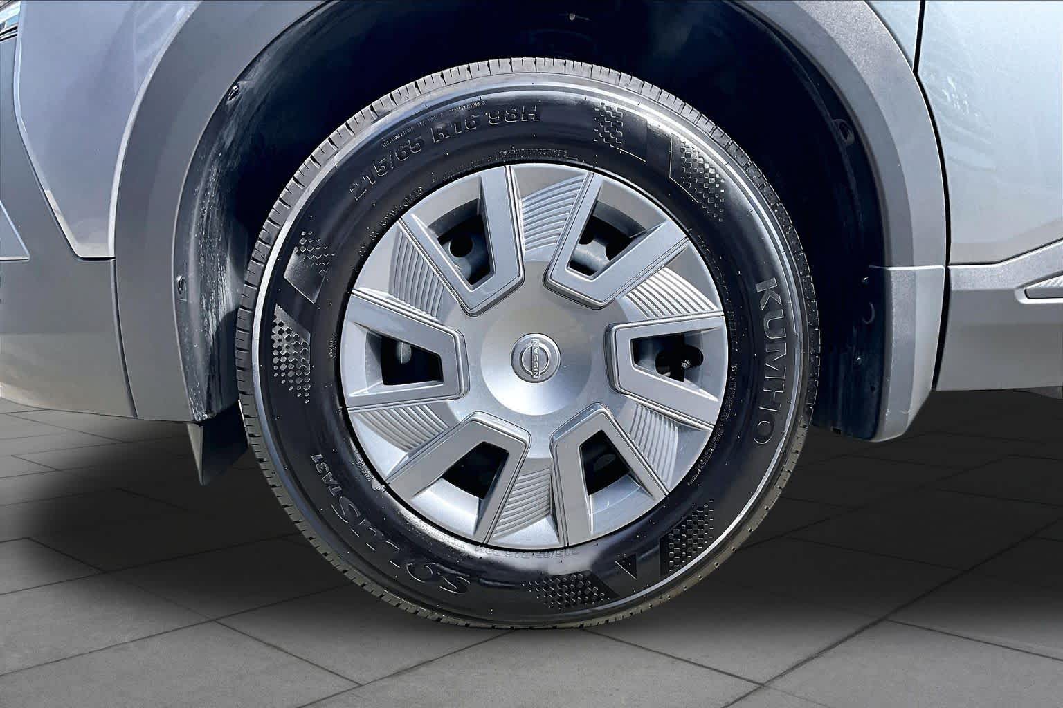 2026 Nissan Kicks S - 10