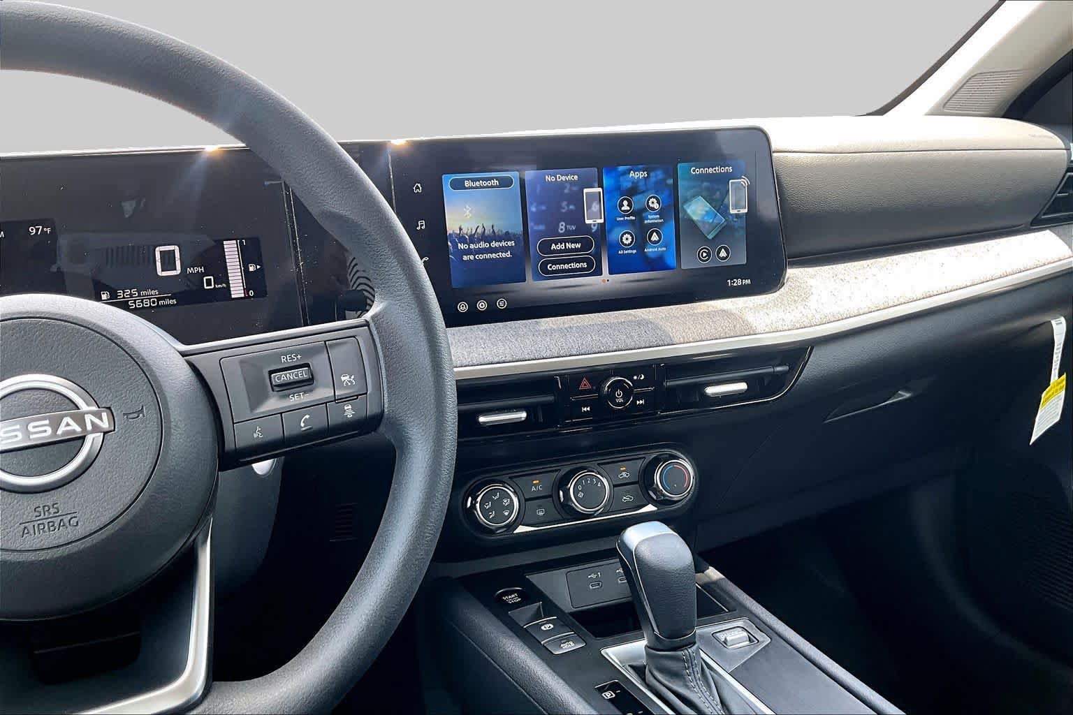 2026 Nissan Kicks S - 6