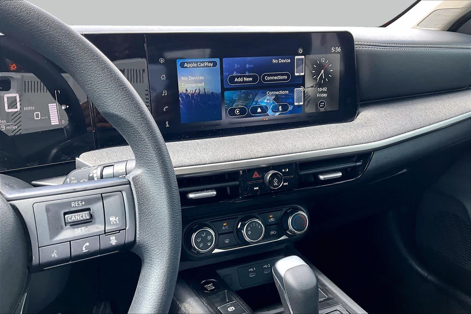 2025 Nissan Kicks photo 7 of 35