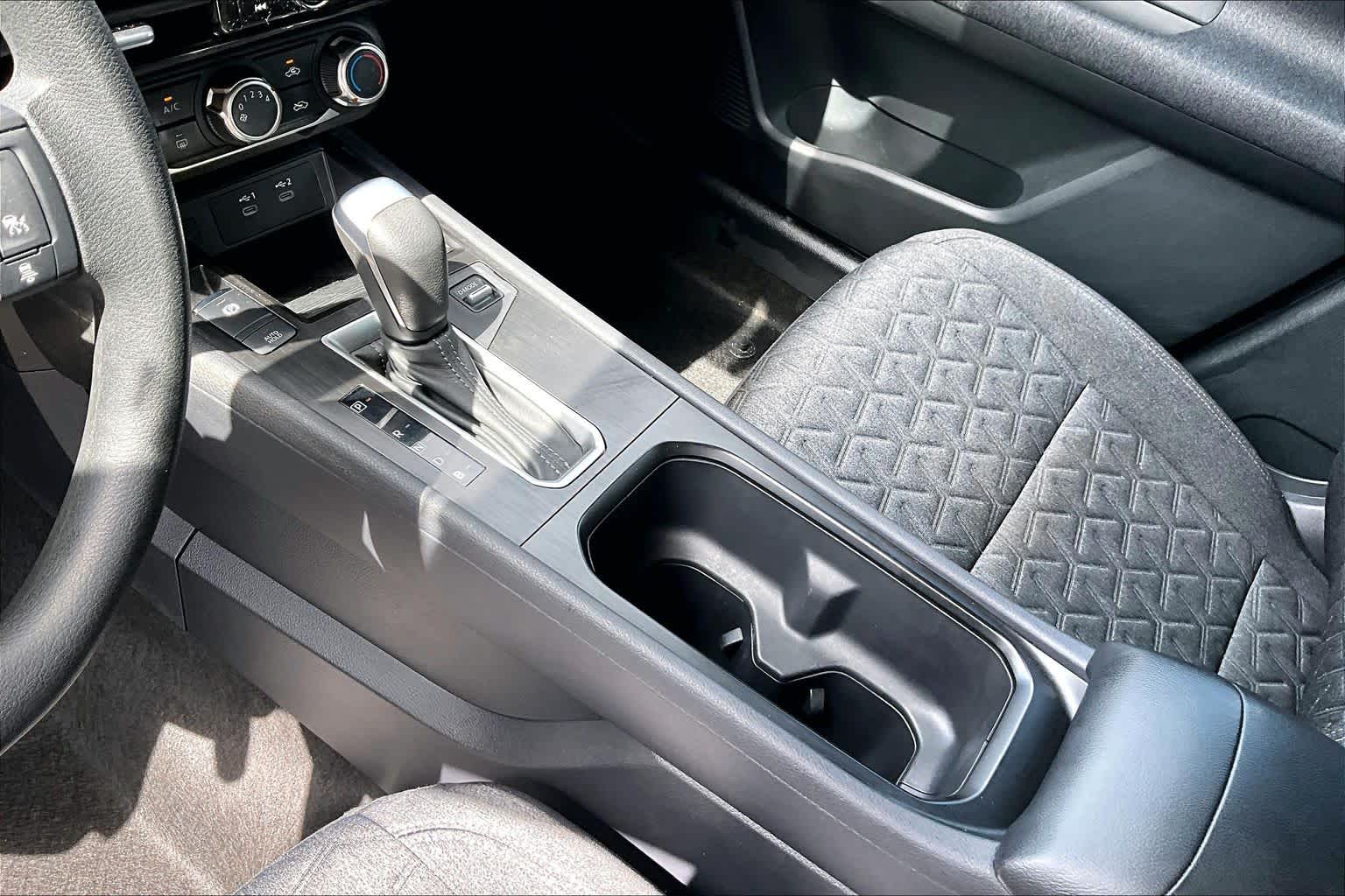 2025 Nissan Kicks photo 17 of 35