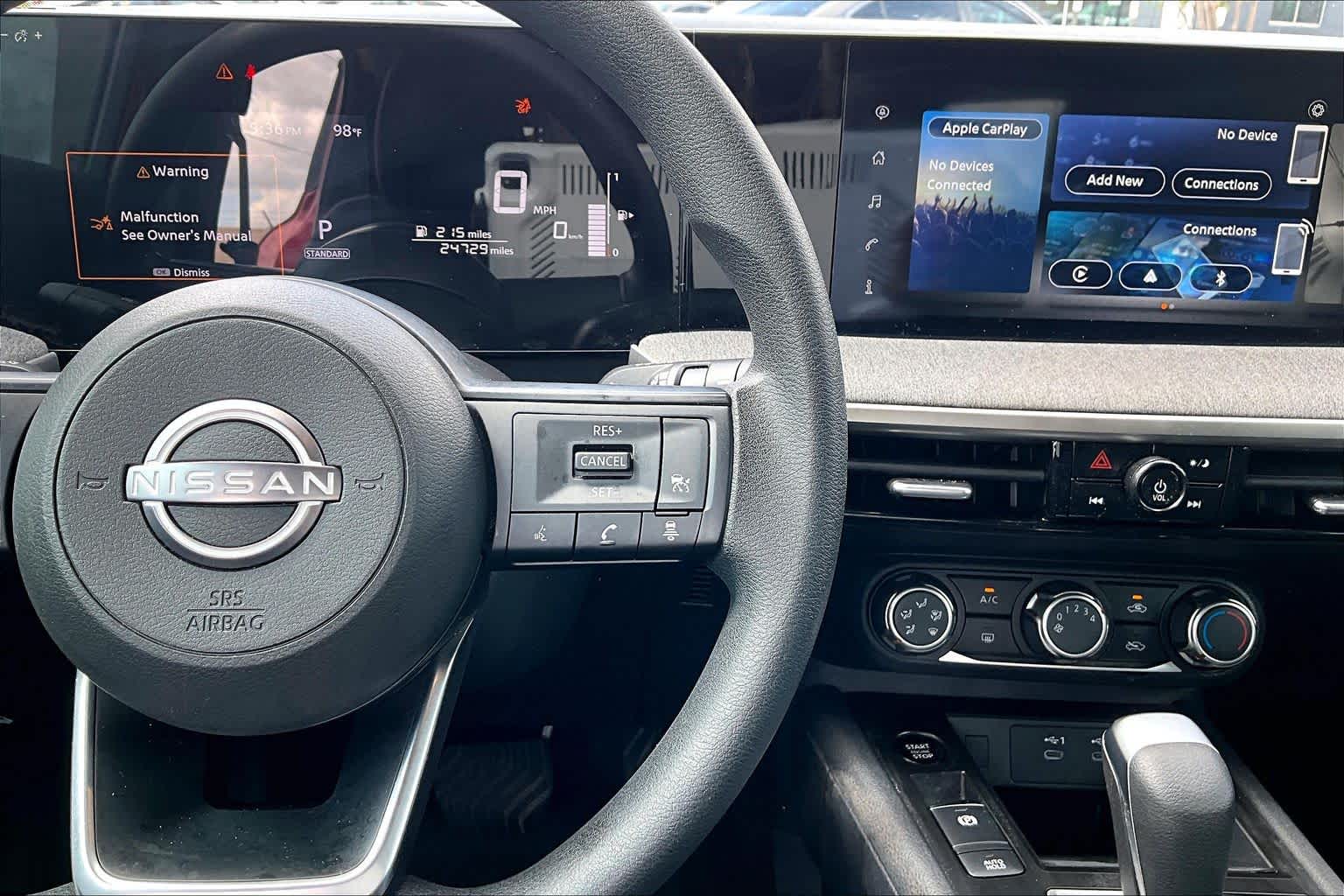 2025 Nissan Kicks photo 25 of 35