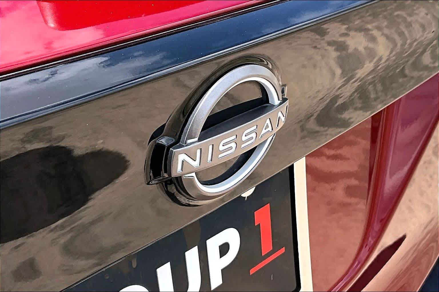 2025 Nissan Kicks photo 10 of 35