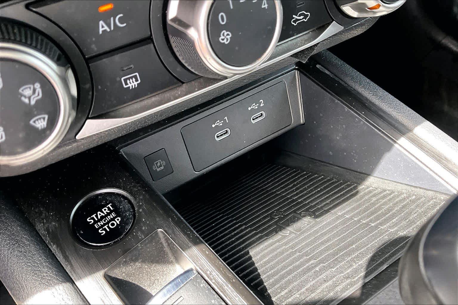 2025 Nissan Kicks photo 32 of 35