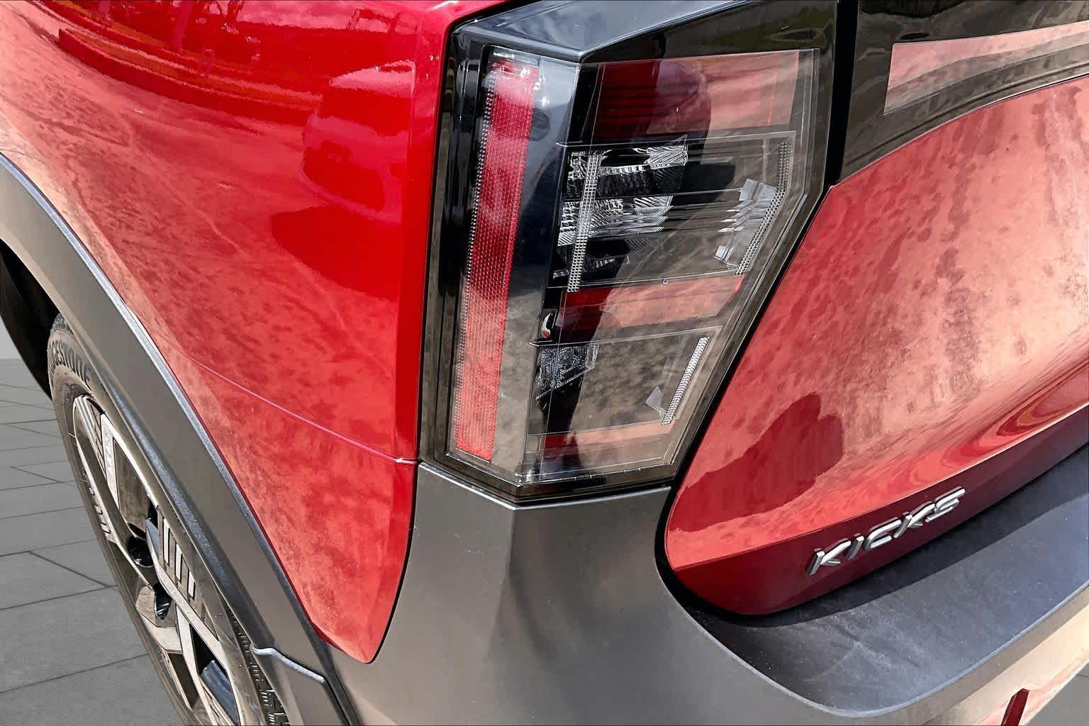 2025 Nissan Kicks photo 29 of 35