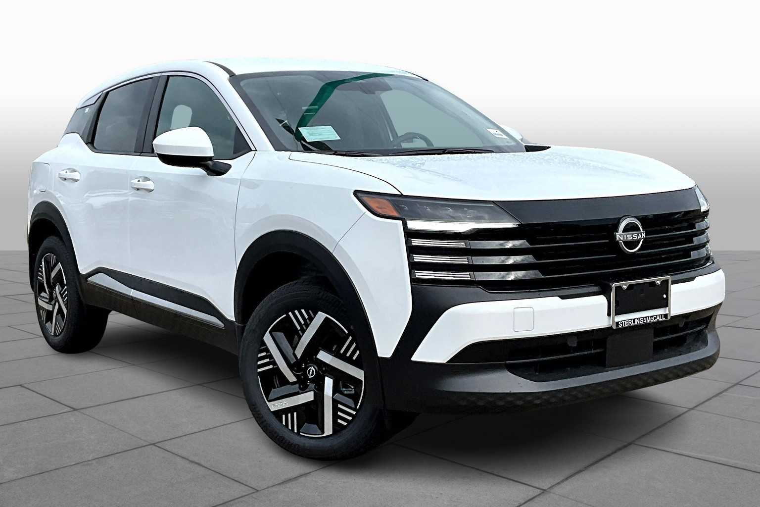 2025 Nissan Kicks photo 2 of 19