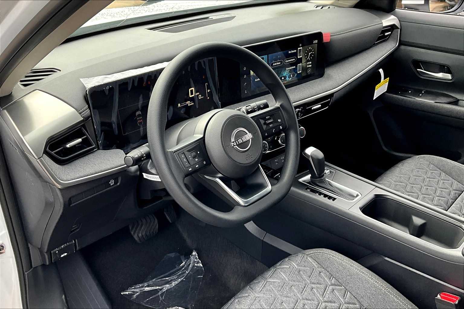 2025 Nissan Kicks photo 10 of 19