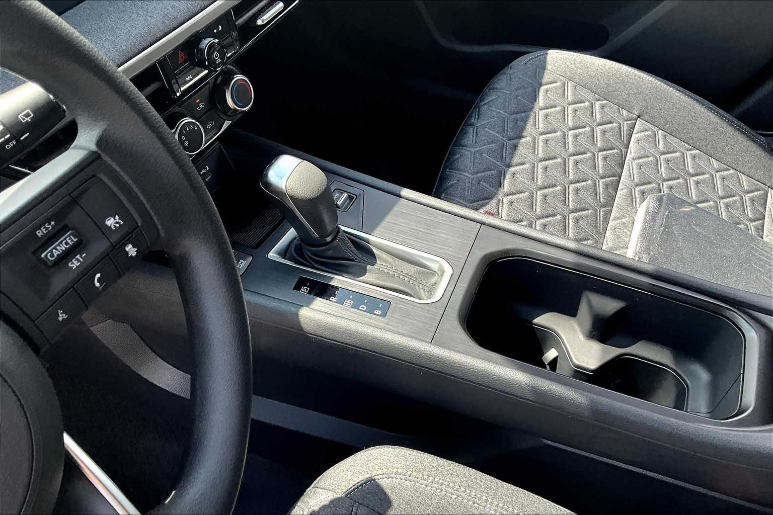2025 Nissan Kicks photo 11 of 19