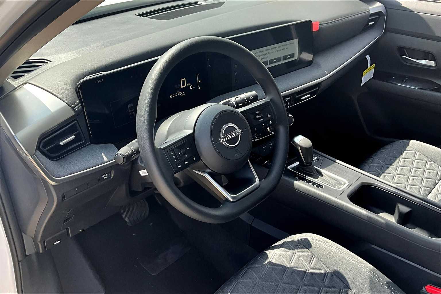 2025 Nissan Kicks photo 10 of 19