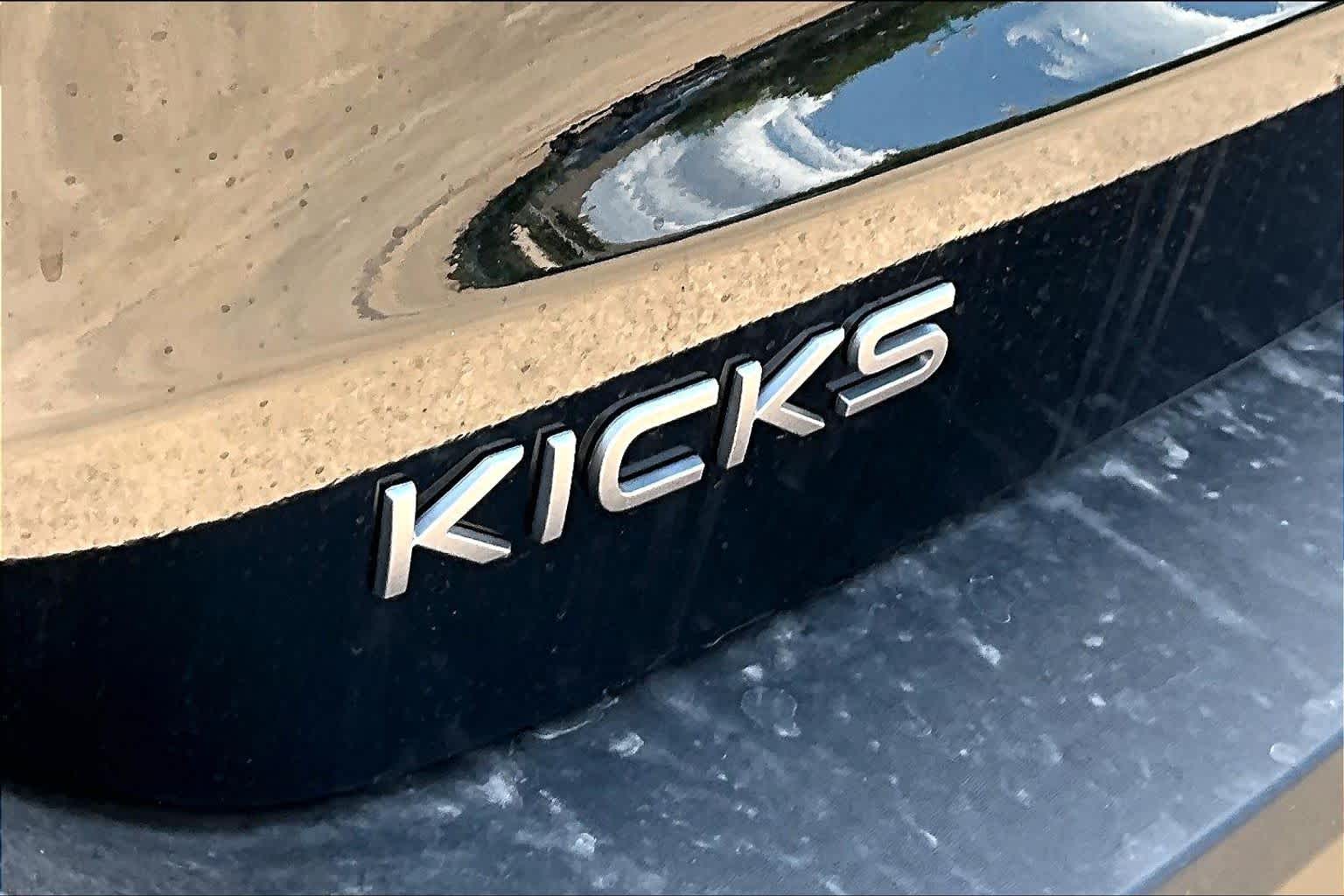 2027 Nissan Kicks photo 8 of 18