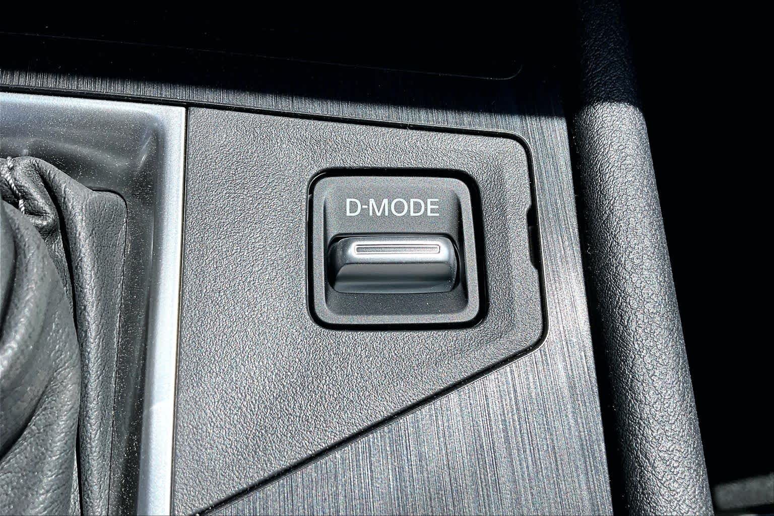 2027 Nissan Kicks photo 14 of 18