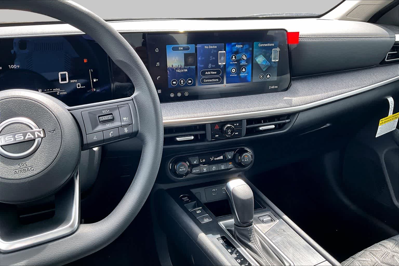 2027 Nissan Kicks photo 6 of 18