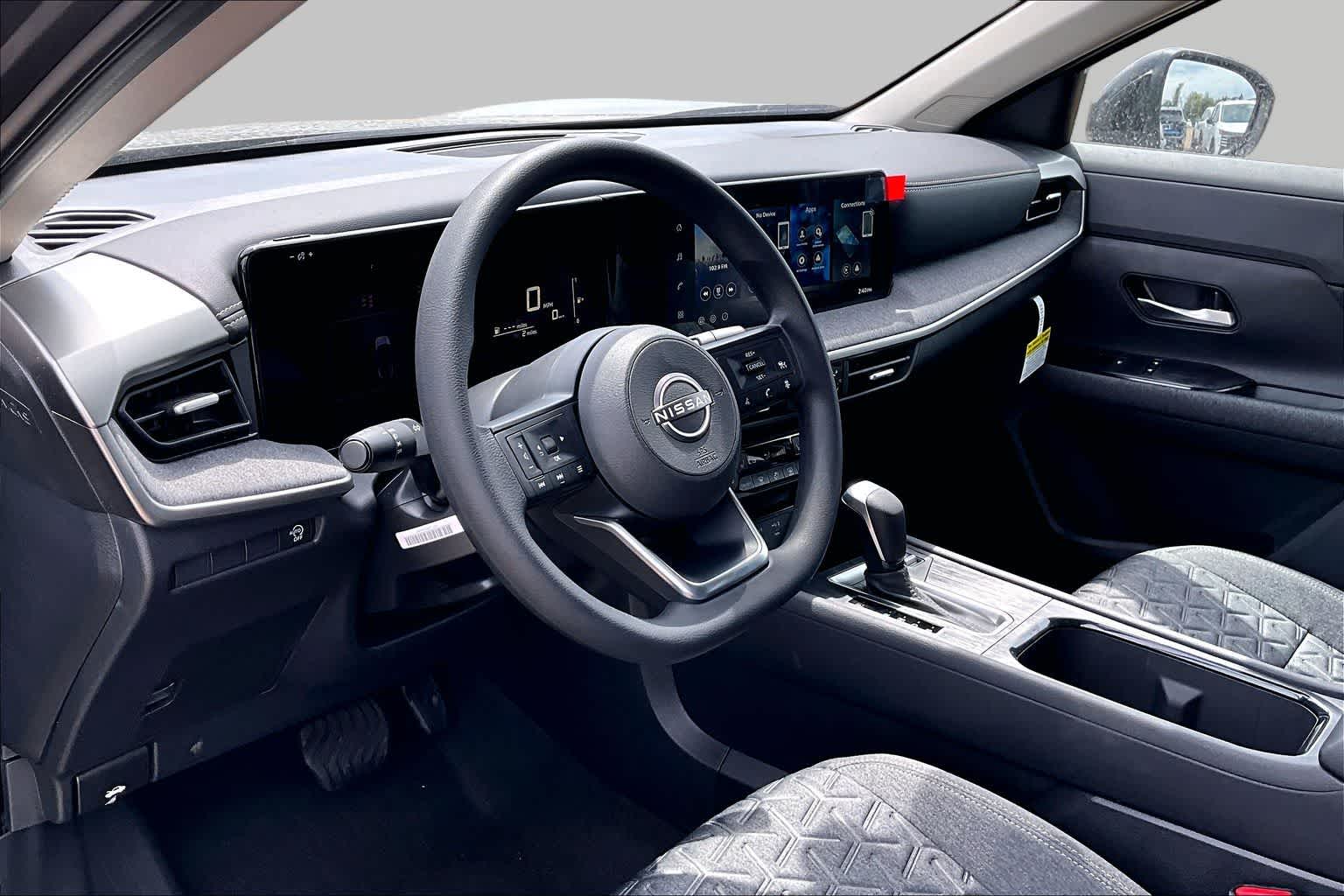2027 Nissan Kicks photo 10 of 18