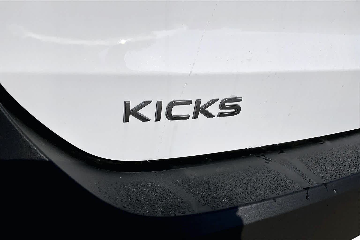2026 Nissan Kicks SV - 7
