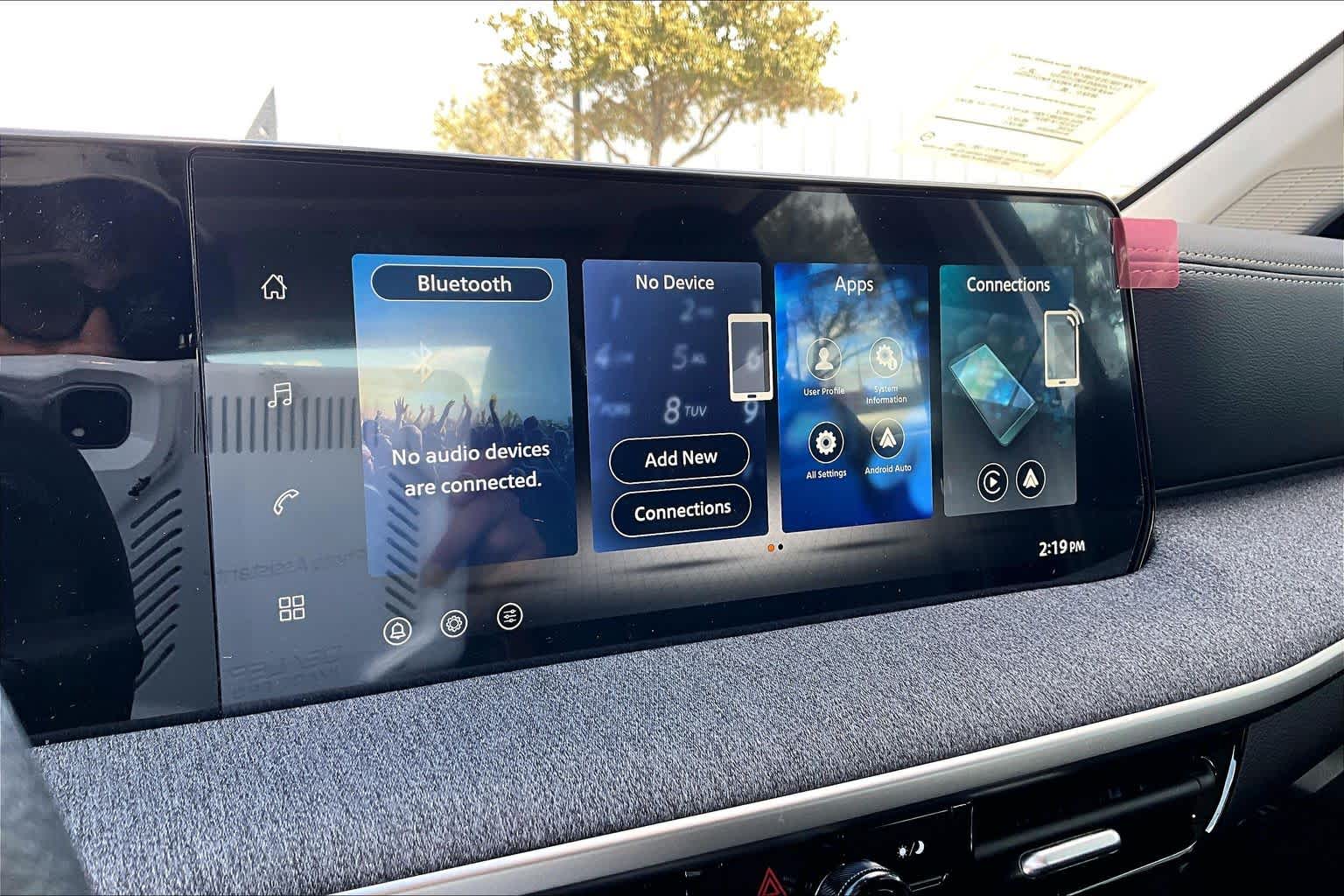 2026 Nissan Kicks photo 14 of 19