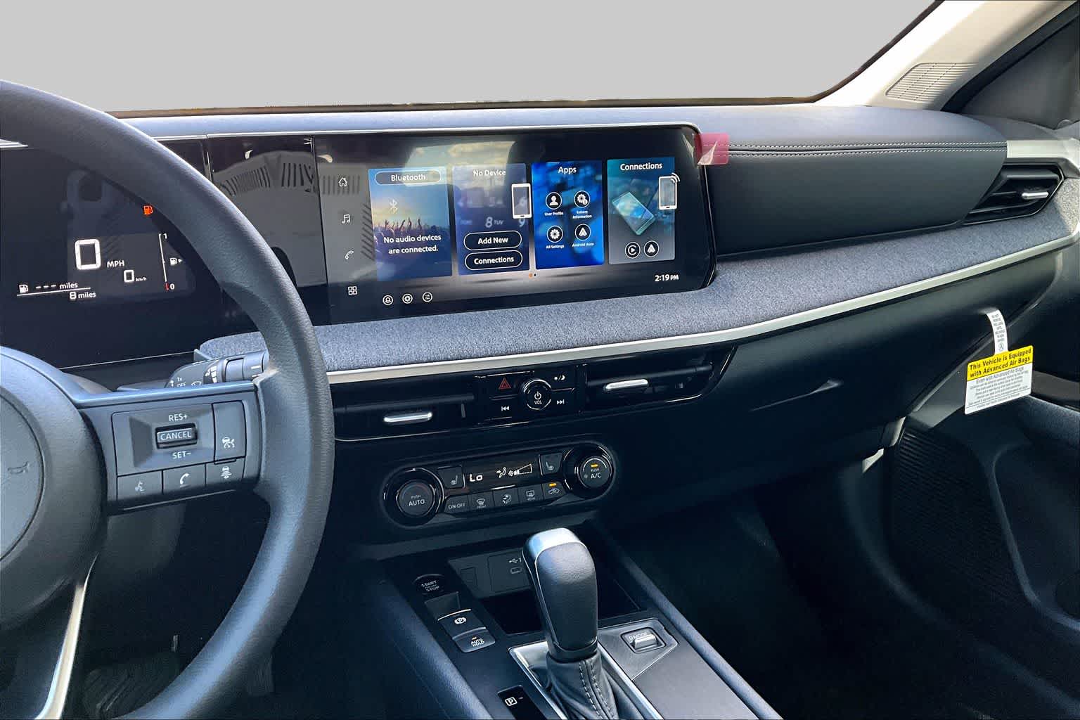 2026 Nissan Kicks photo 6 of 19