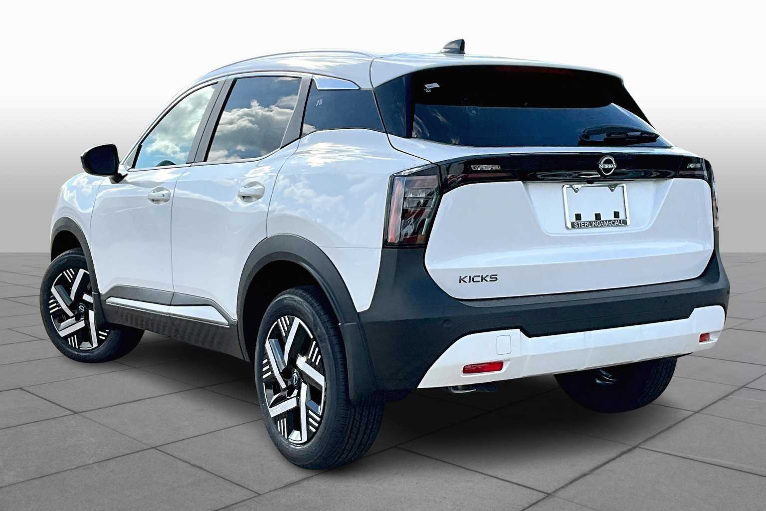 2026 Nissan Kicks SV - 6