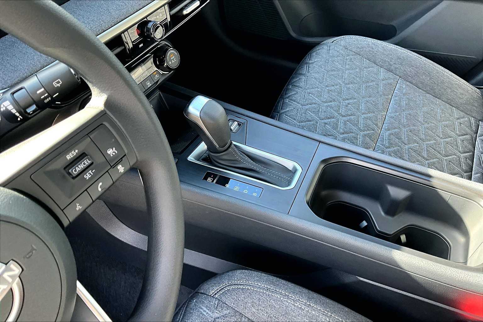 2026 Nissan Kicks SV - 10