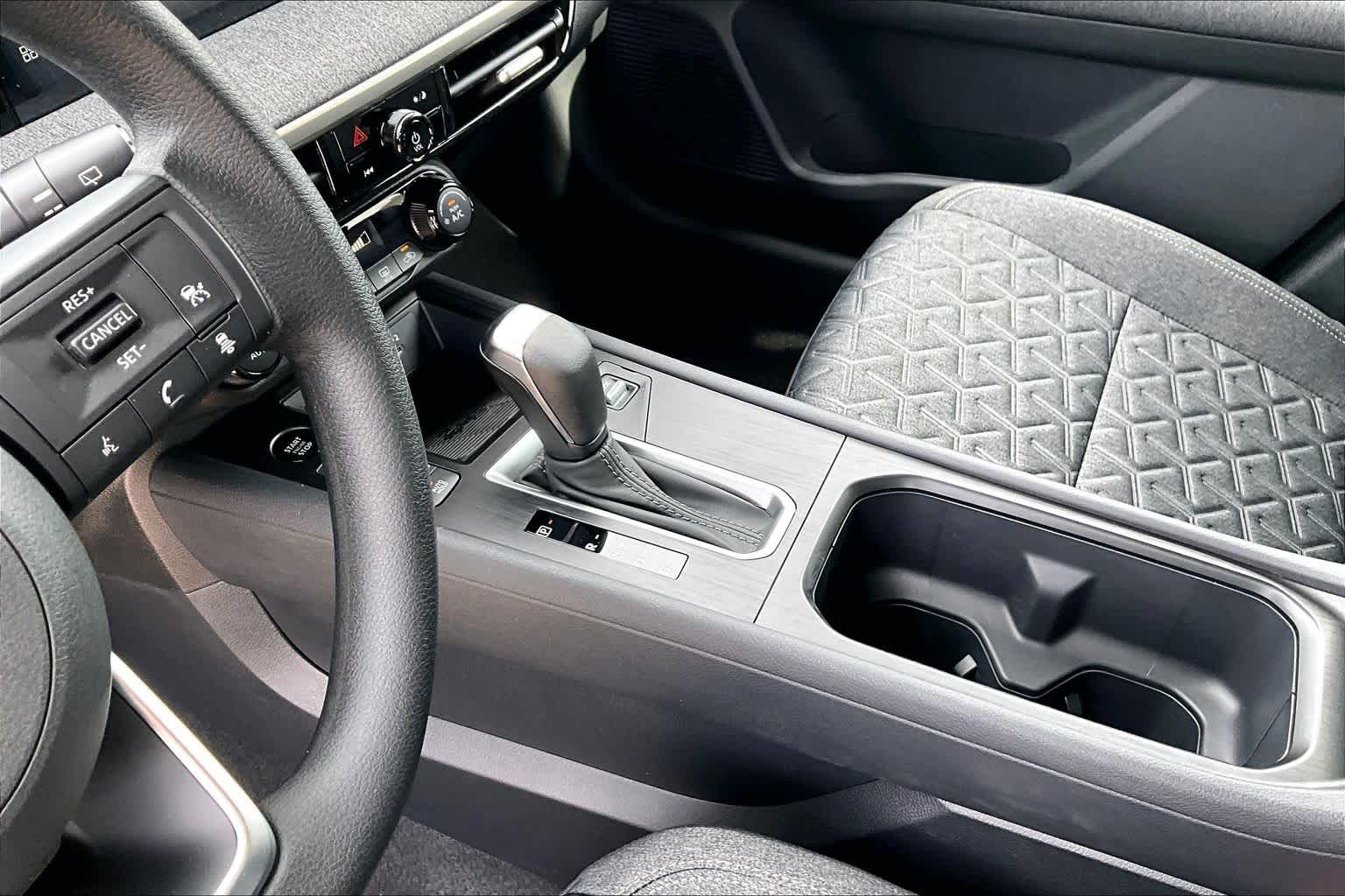 2026 Nissan Kicks SV - 10