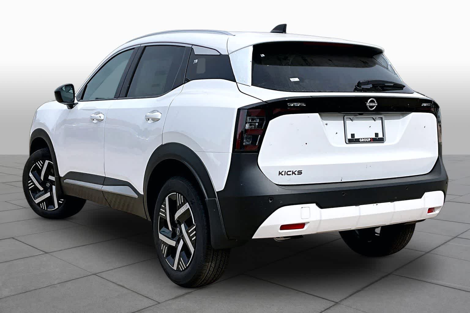 2026 Nissan Kicks SV - 6
