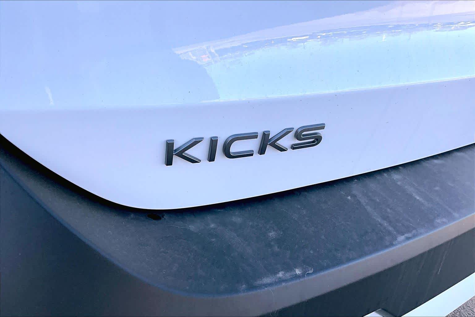 2026 Nissan Kicks SV - 7