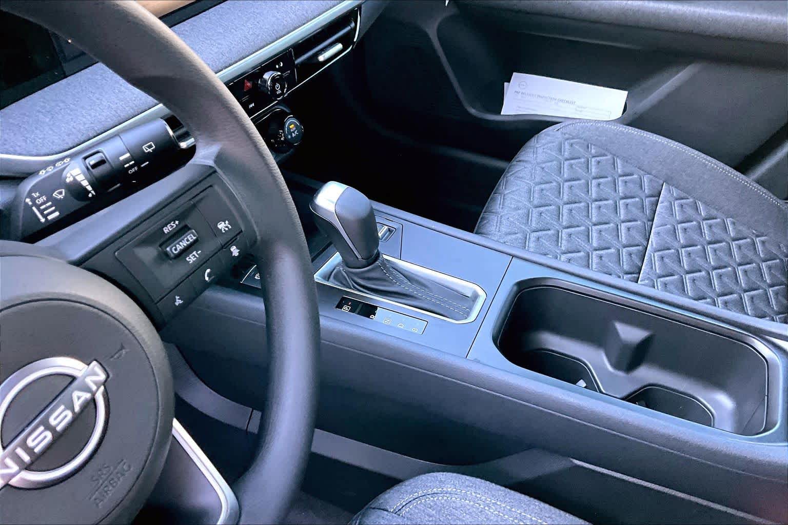 2026 Nissan Kicks SV - 10