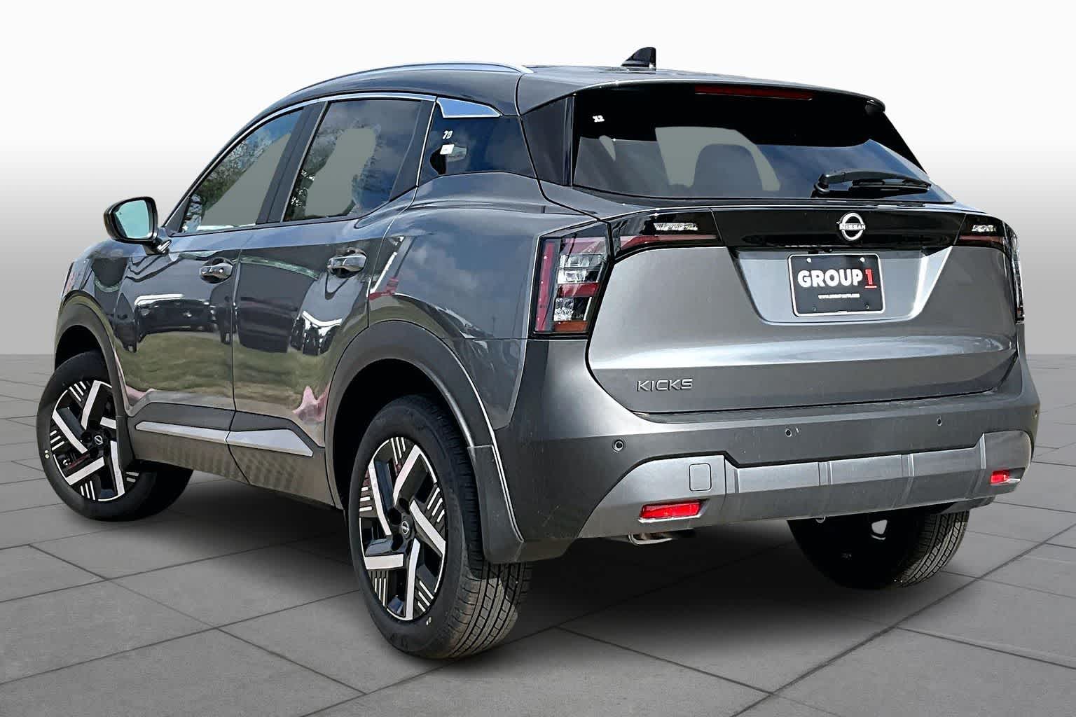 2026 Nissan Kicks SV - 6