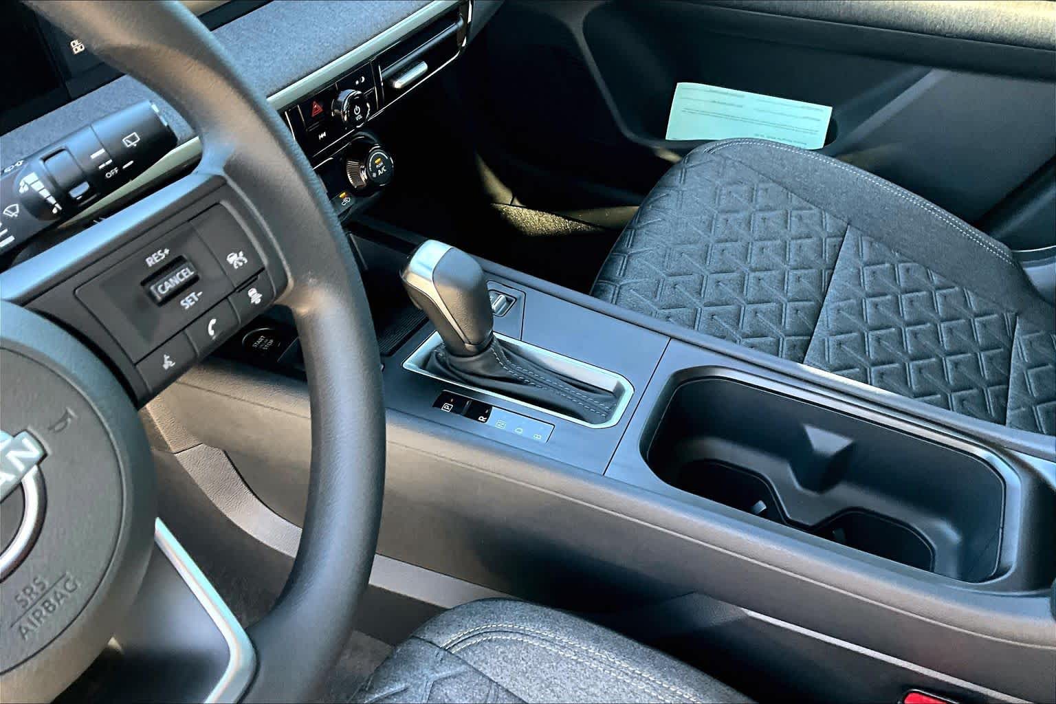 2026 Nissan Kicks SV - 10