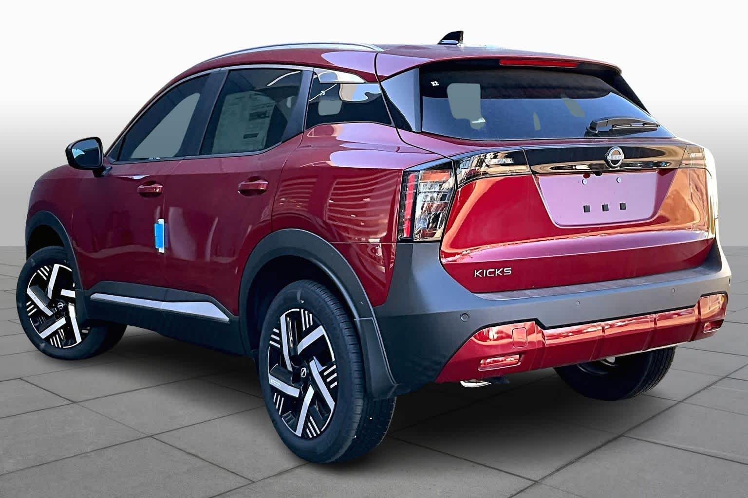 2026 Nissan Kicks SV - 6