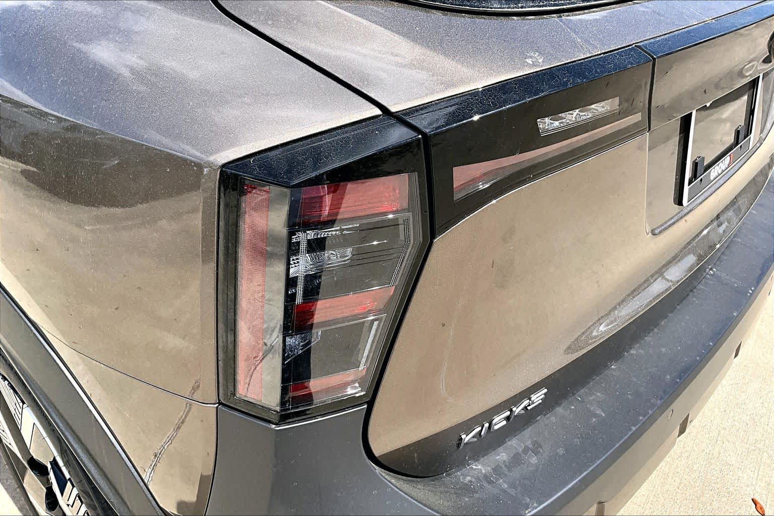 2026 Nissan Kicks SV - 10