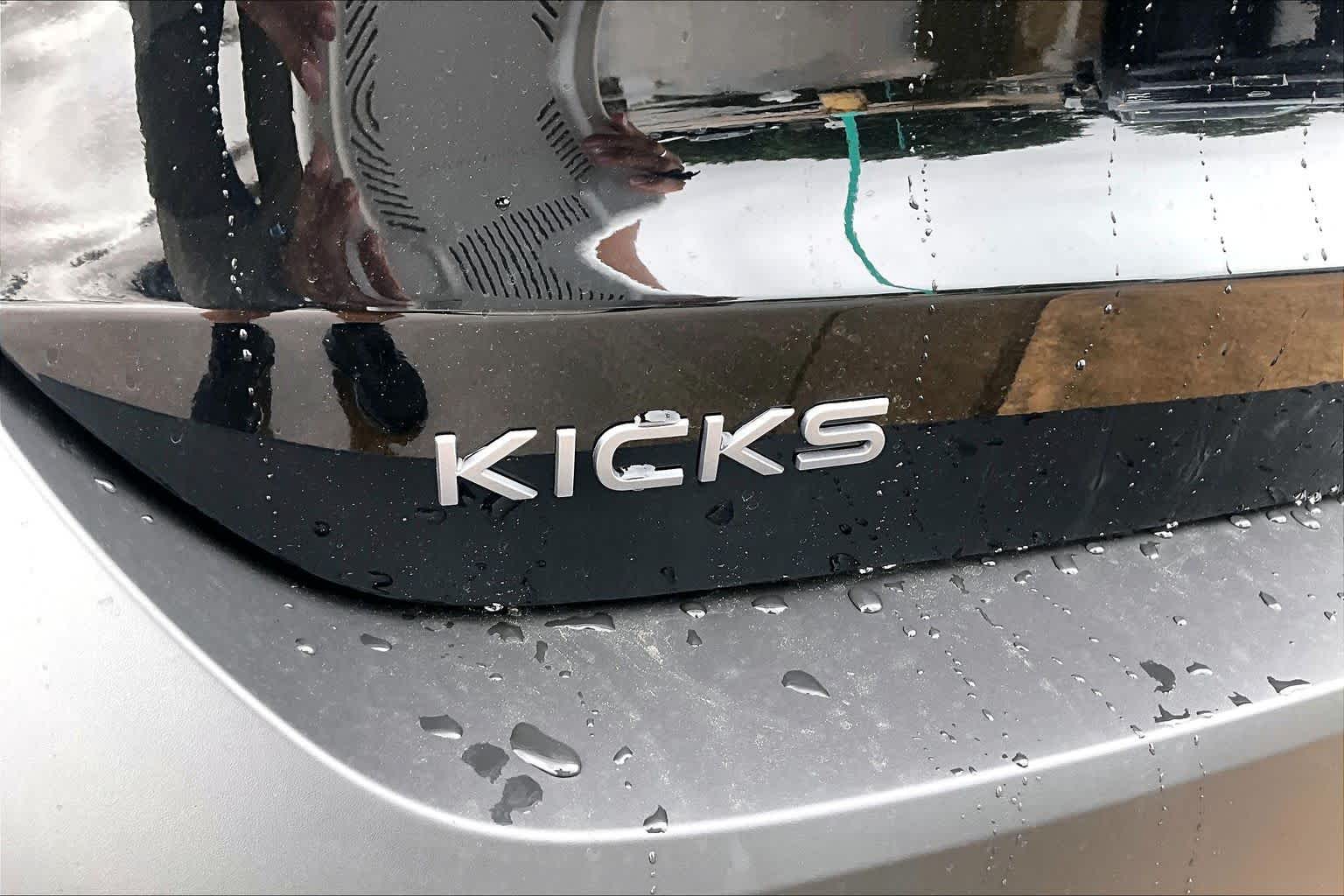 2026 Nissan Kicks photo 8 of 18