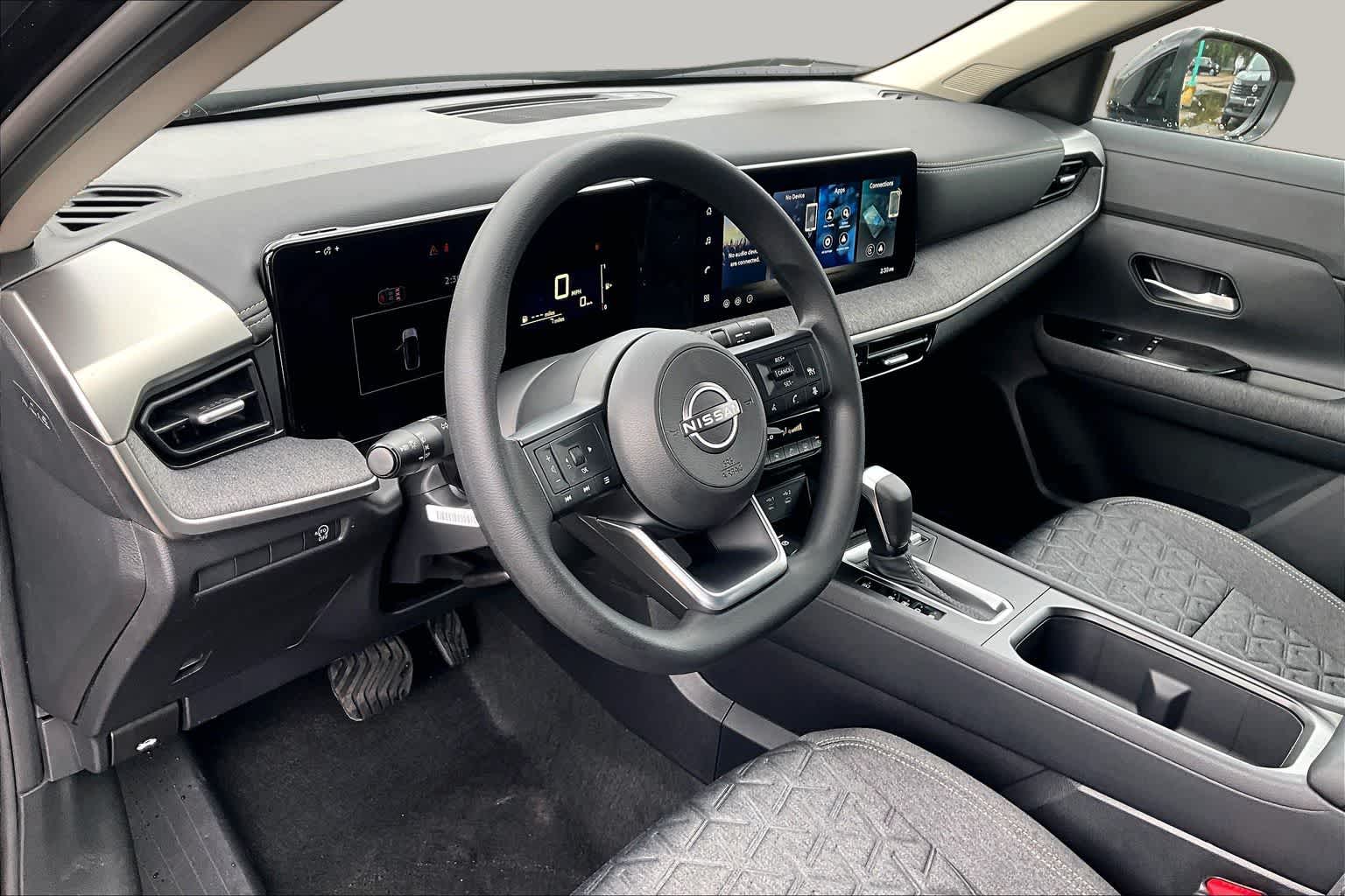 2026 Nissan Kicks photo 10 of 18