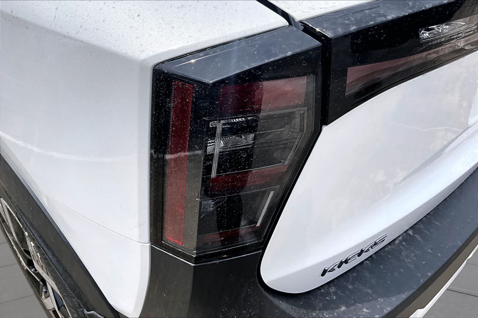 2027 Nissan Kicks photo 12 of 18