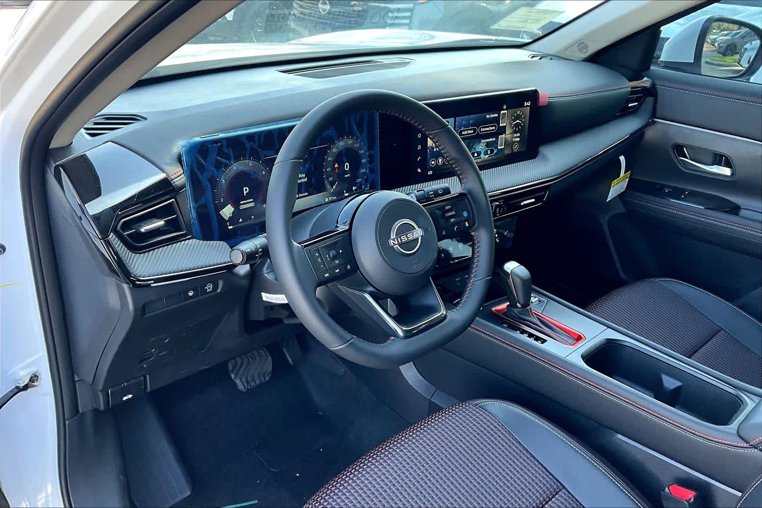 2025 Nissan Kicks SR - 9