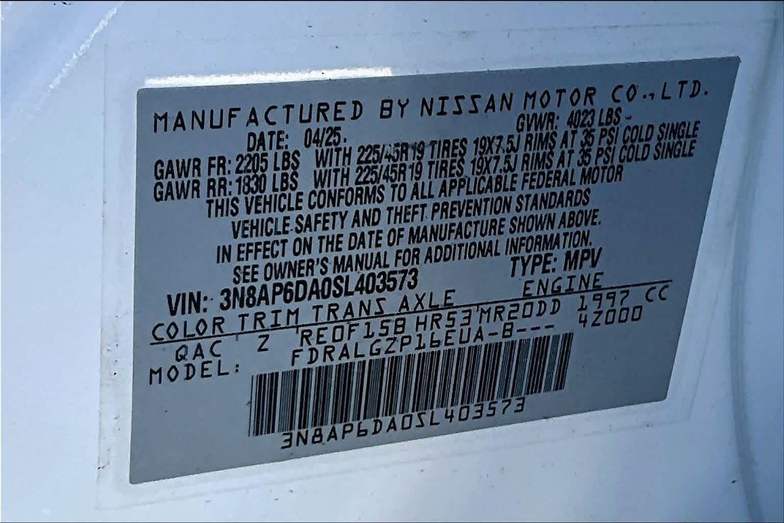 2025 Nissan Kicks SR Aspen White Tricoat at Sterling McCall Nissan