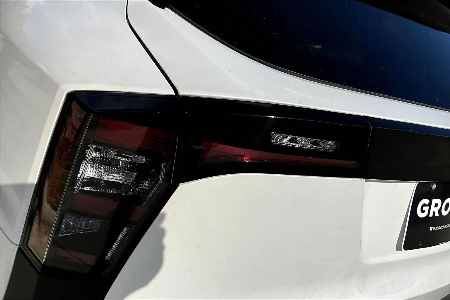 2025 Nissan Kicks SR - 11