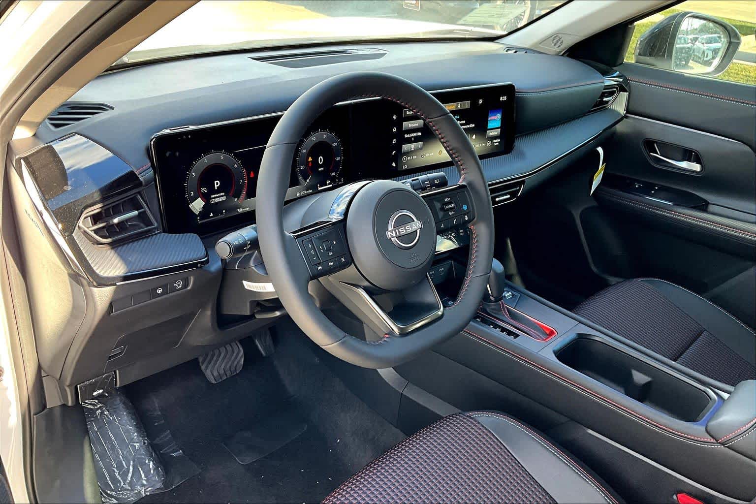 2025 Nissan Kicks SR - 9