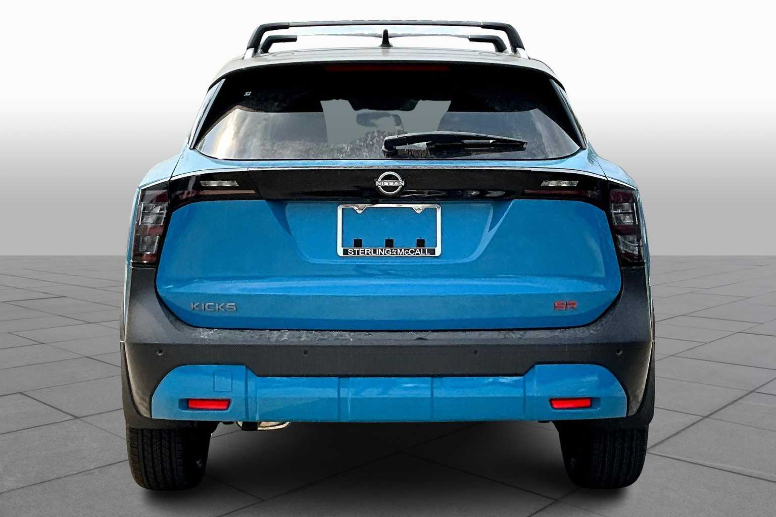 2025 Nissan Kicks SR - 3