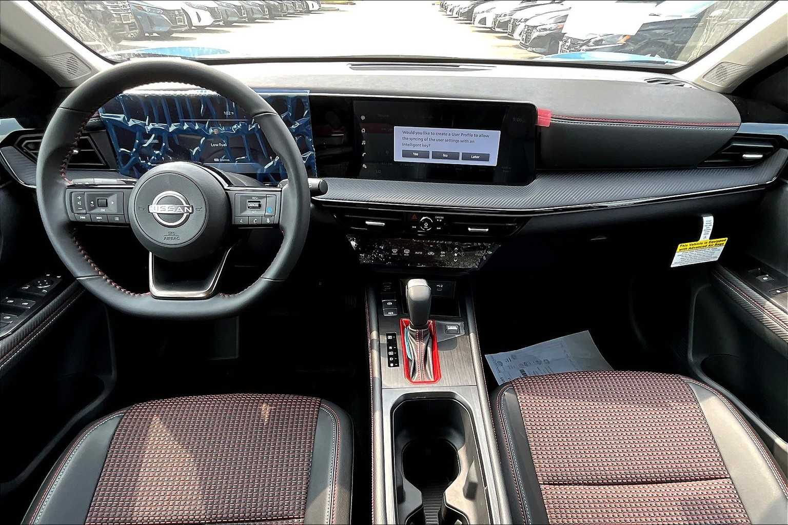 2025 Nissan Kicks SR - 4