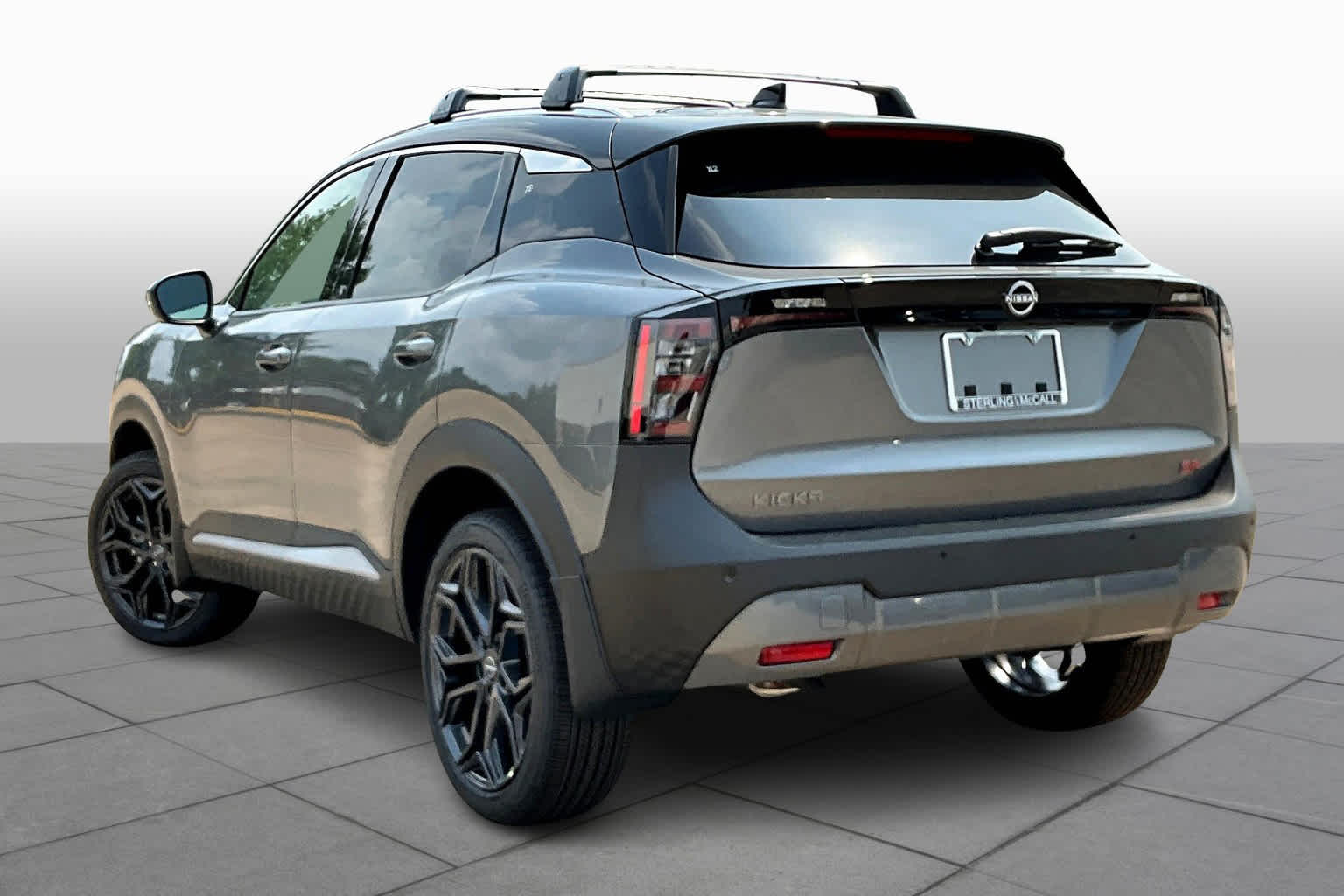 2025 Nissan Kicks SR - 6