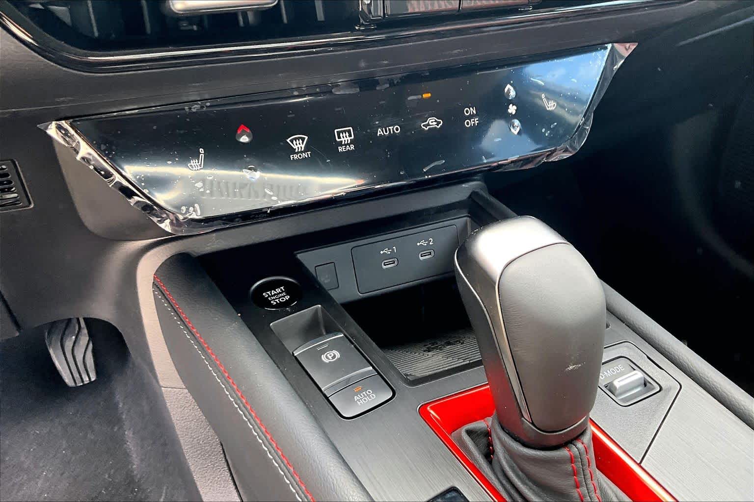 2026 Nissan Kicks photo 14 of 18