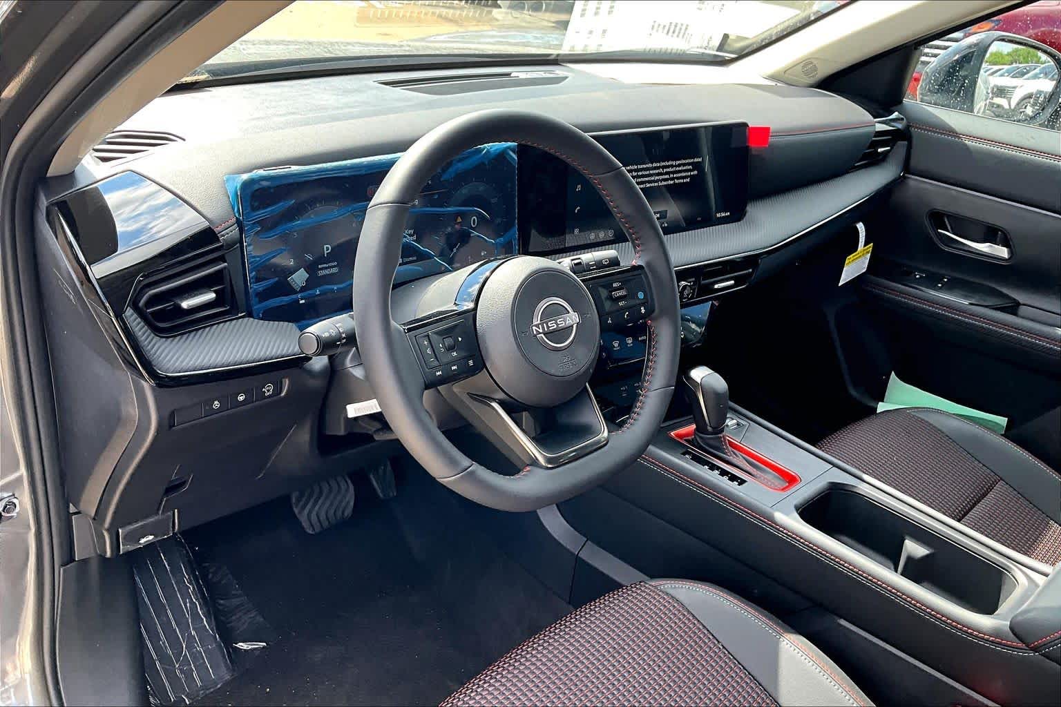 2026 Nissan Kicks photo 10 of 18