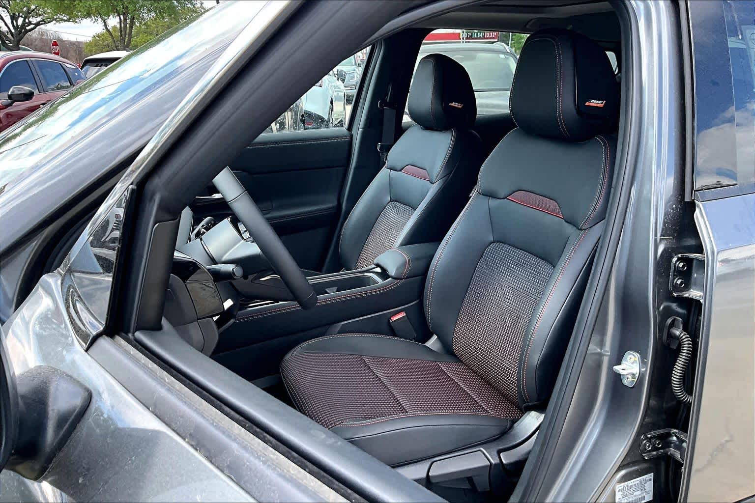 2026 Nissan Kicks photo 17 of 18