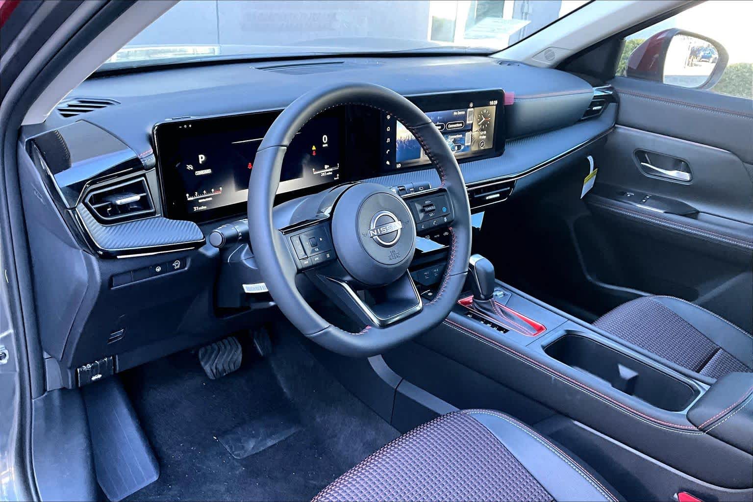 2025 Nissan Kicks SR Gun Metallic/Scarlet Ember Tintcoat at Sterling McCall Nissan