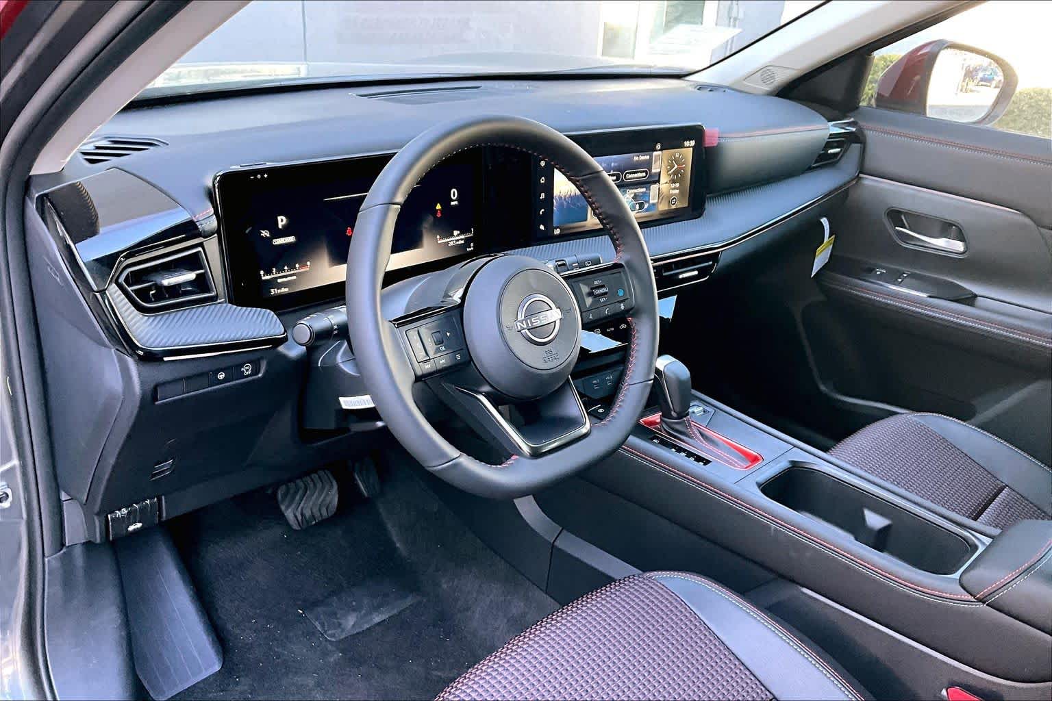 2025 Nissan Kicks SR - 9