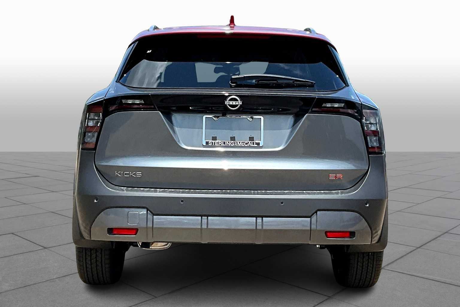 2025 Nissan Kicks SR - 3