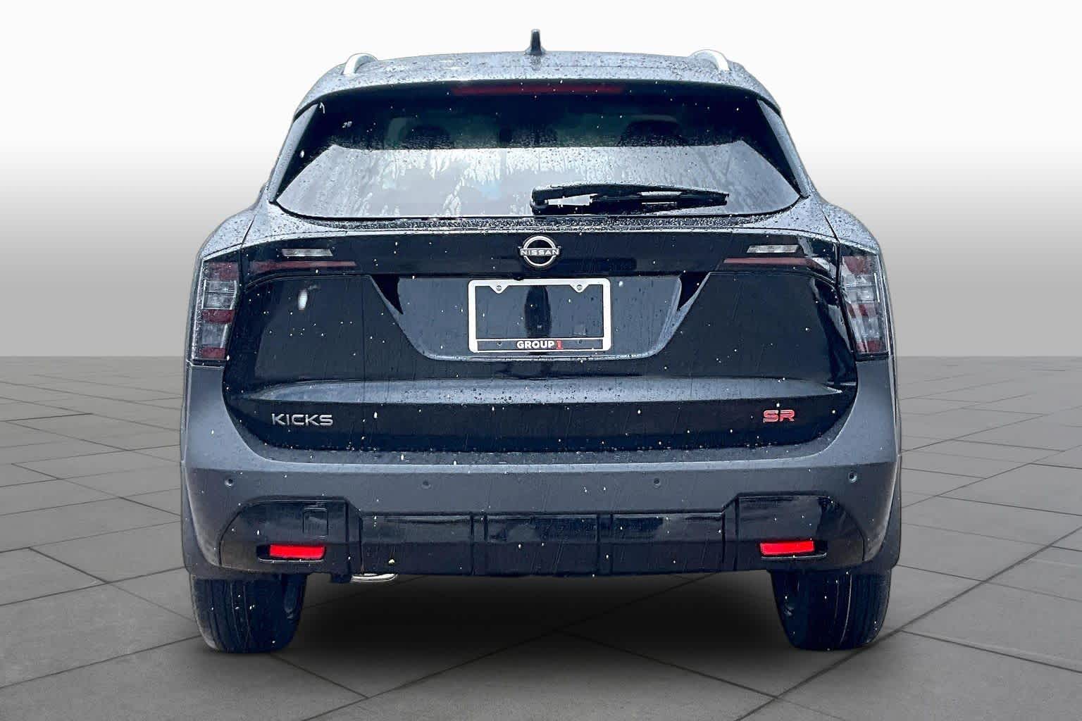 2026 Nissan Kicks photo 4 of 19