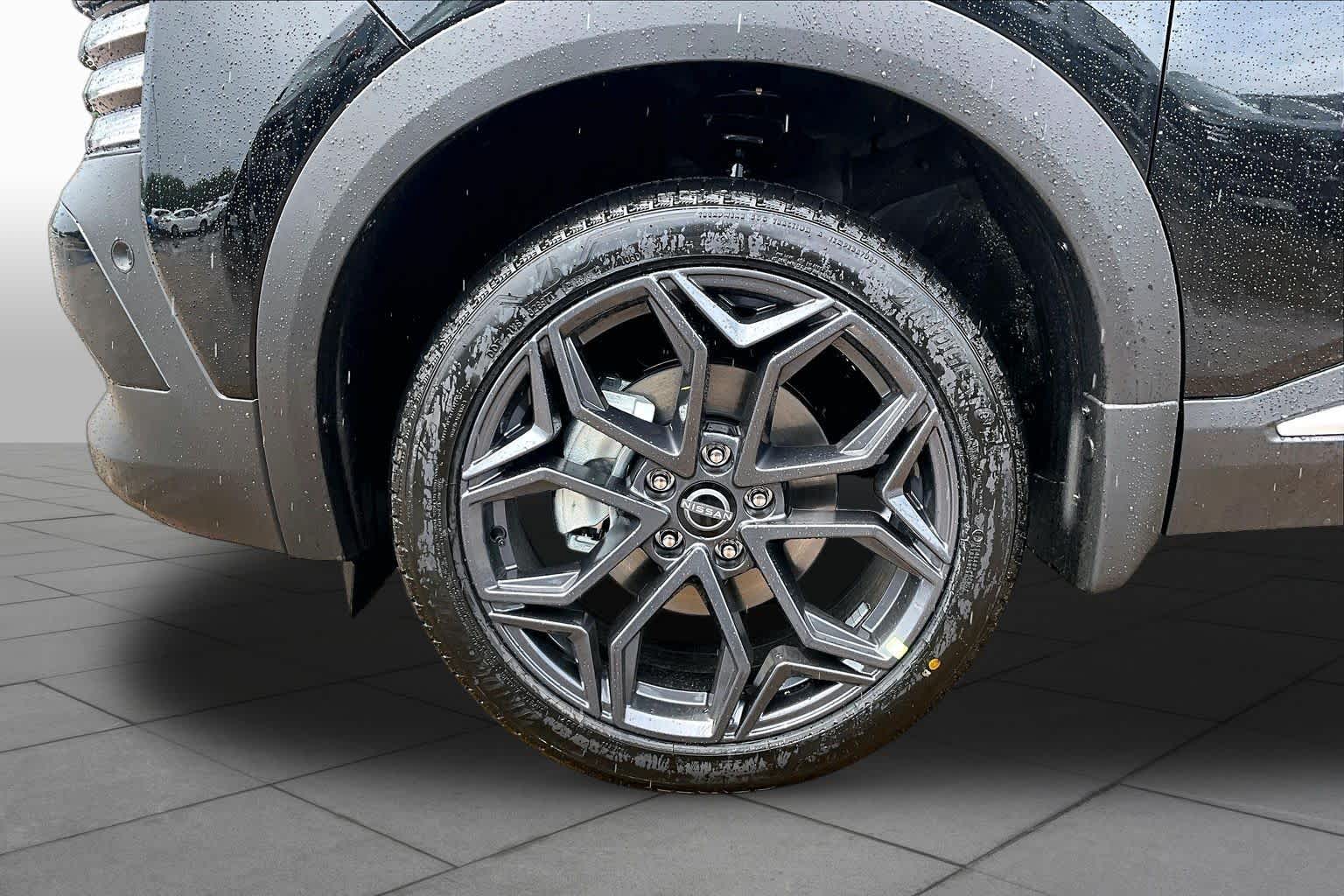 2026 Nissan Kicks photo 9 of 19